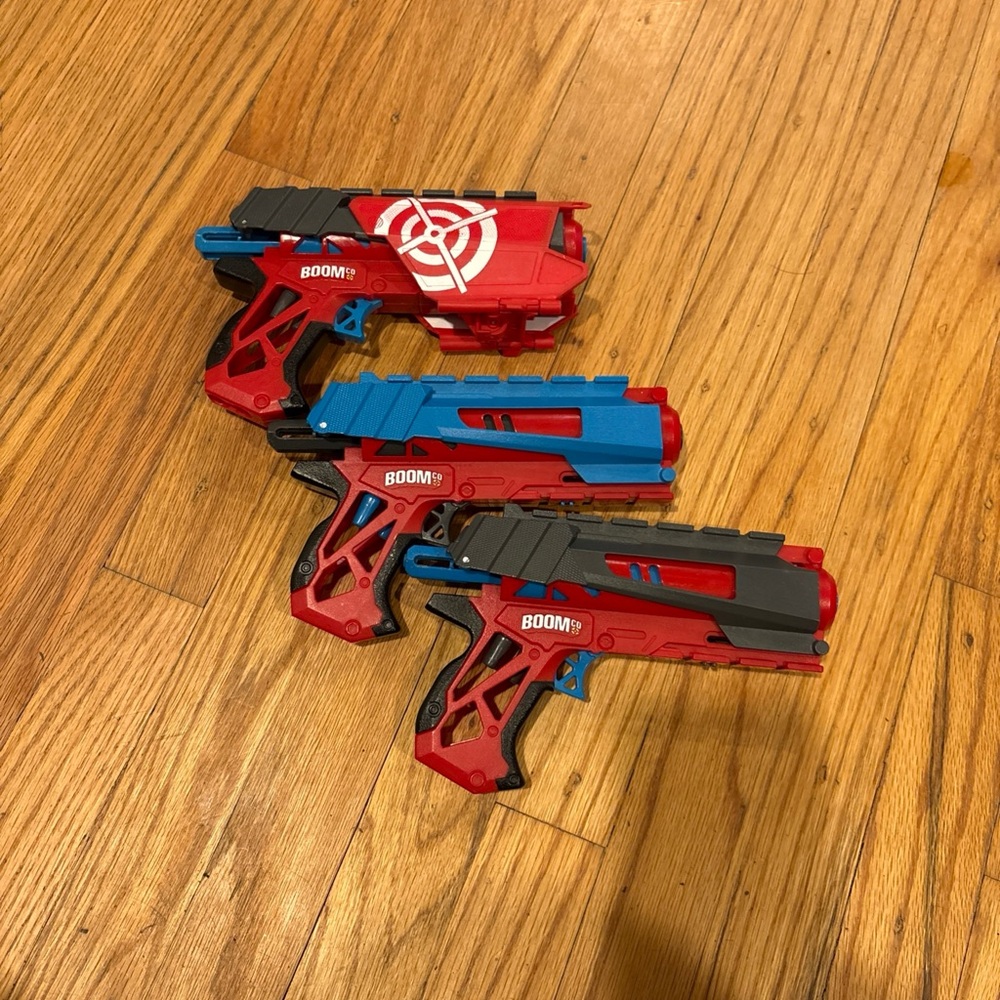BOOMco Farshot‎ Blaster Toy Gun Lot of 3 Red Blue Grey Good Single Shot Dart Gun